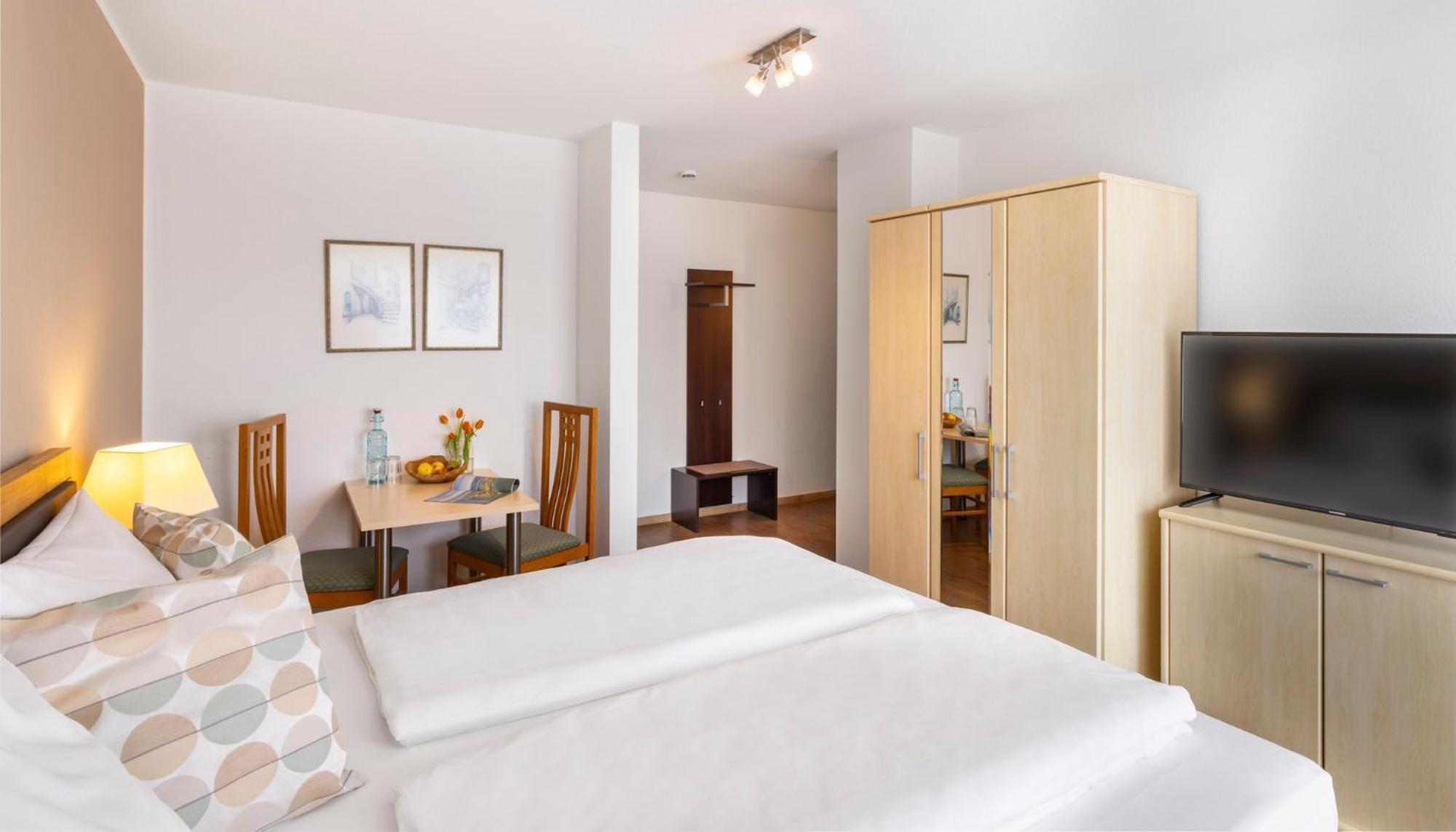 Hotel Garni Sonnengruss Hagnau Esterno foto
